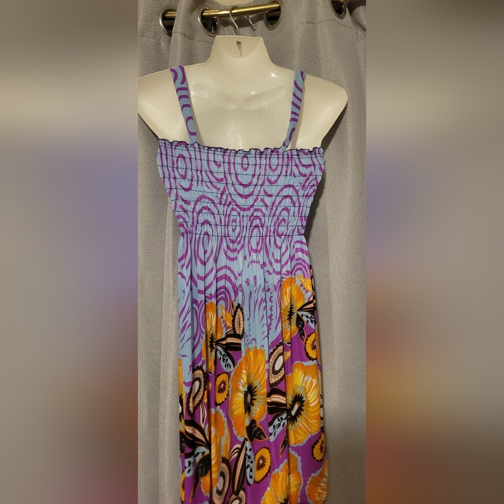 Dress - Picture 2 of 2